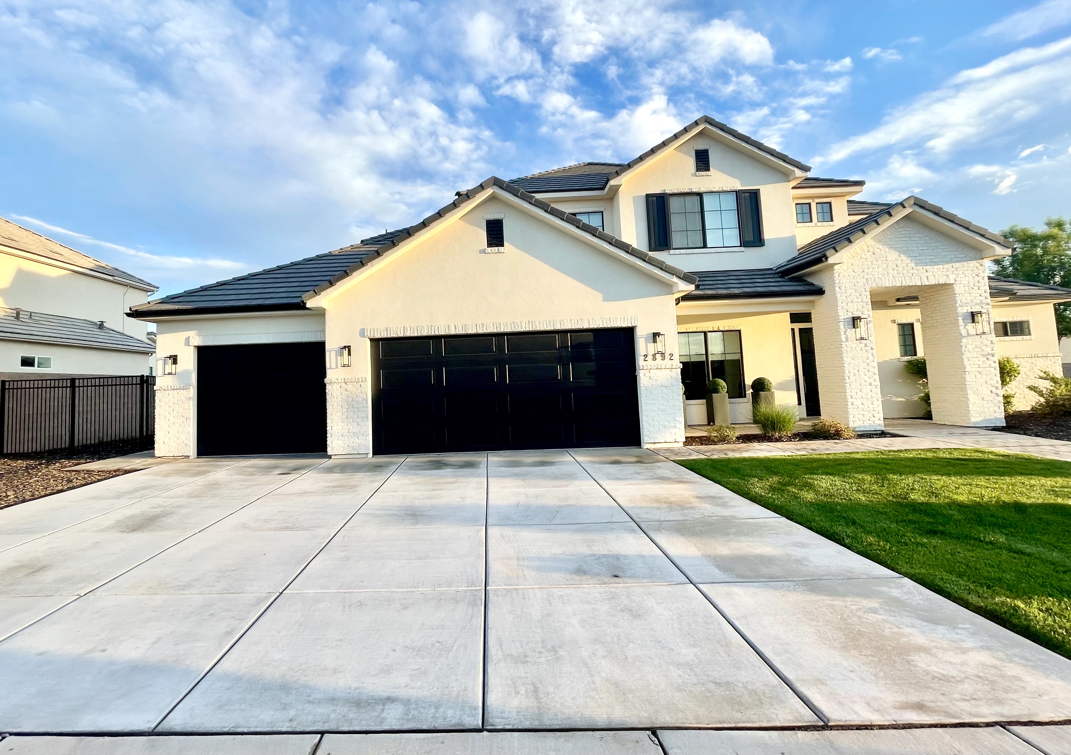 Top Quality House Wash and Driveway Power Cleaning in St. George, Utah Thumbnail